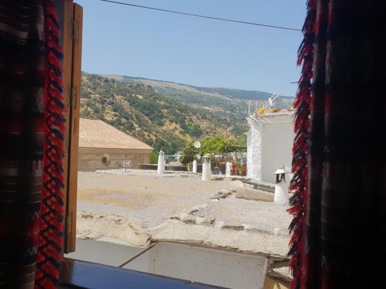 Hostal Pampaneira Exteriér fotografie
